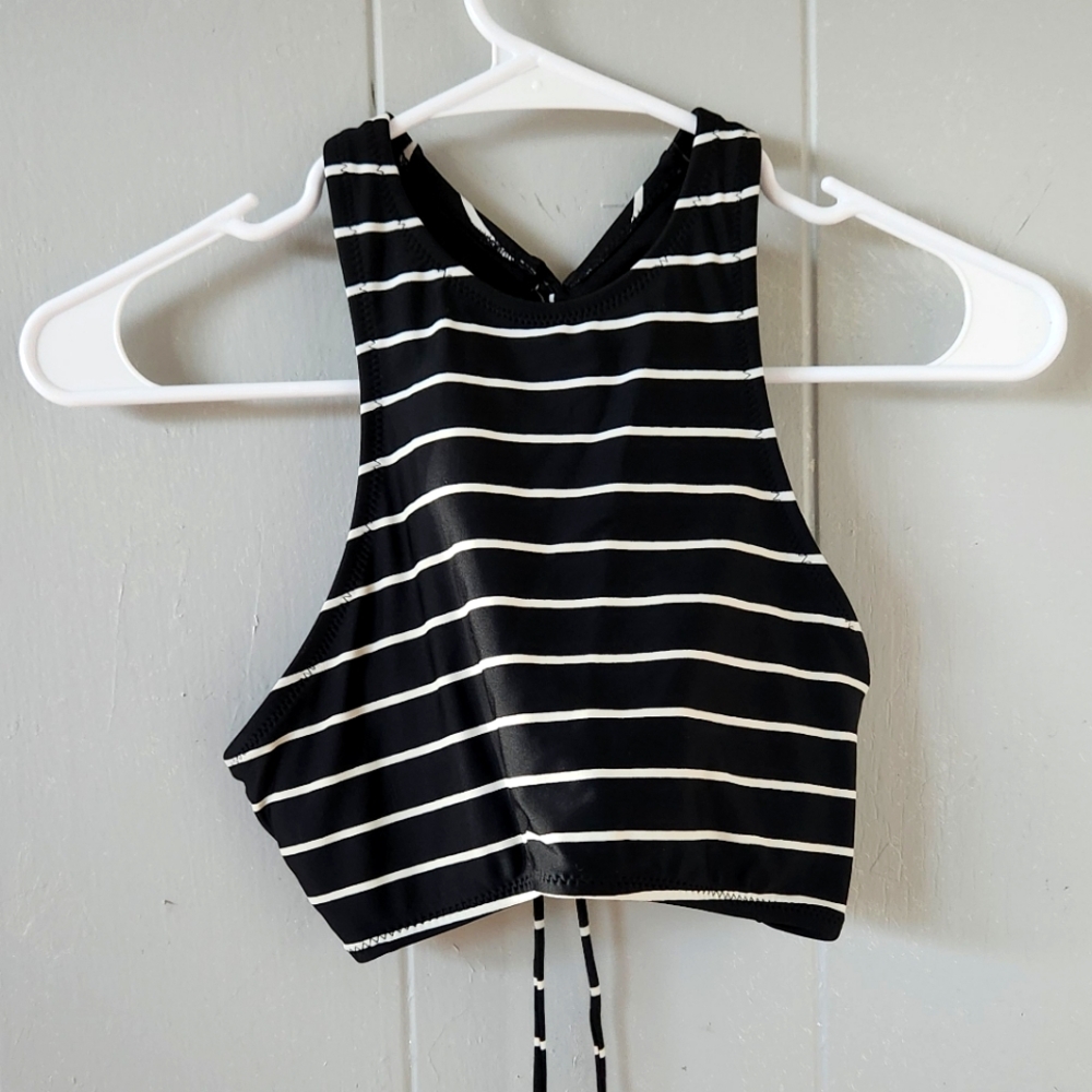 OLD NAVY SMALL TOP